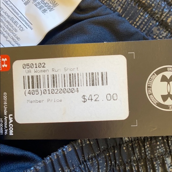 Under Armour Run Shorts - Picture 8 of 8